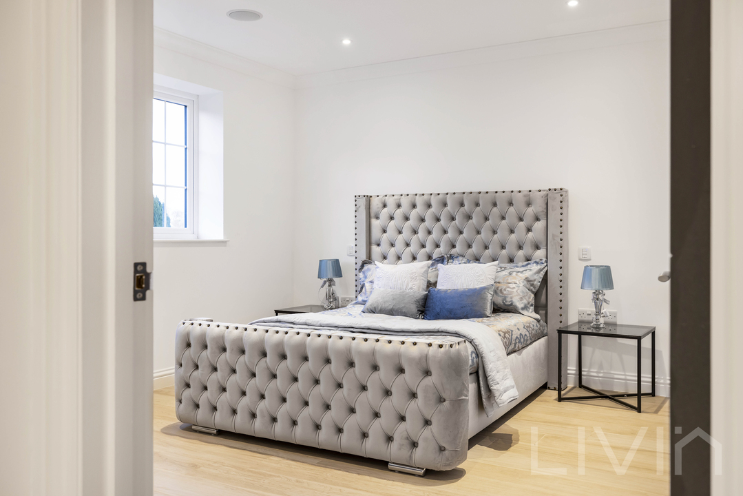 4 bed detached house for sale in The Wend, Coulsdon 5