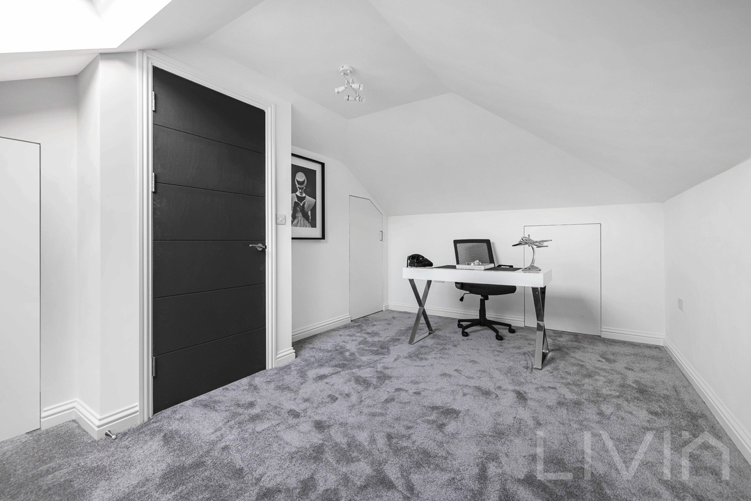 4 bed detached house for sale in The Wend, Coulsdon 11