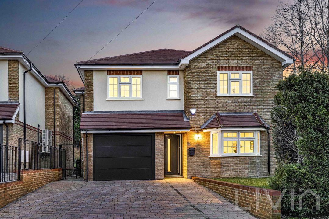 4 bed detached house for sale in The Wend, Coulsdon 17