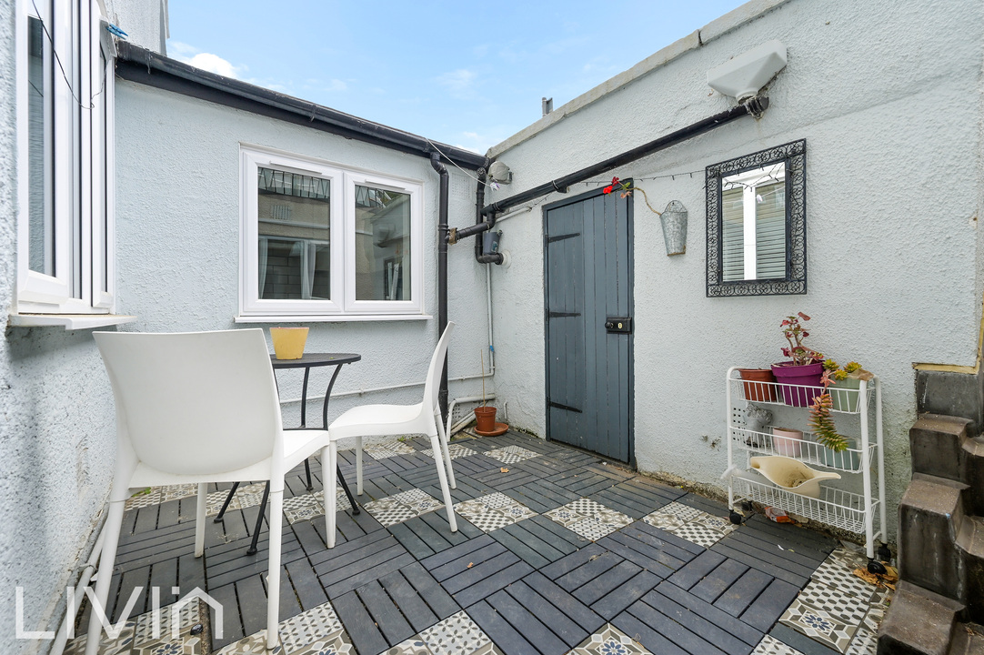1 bed apartment to rent in Palace, London  - Property Image 9