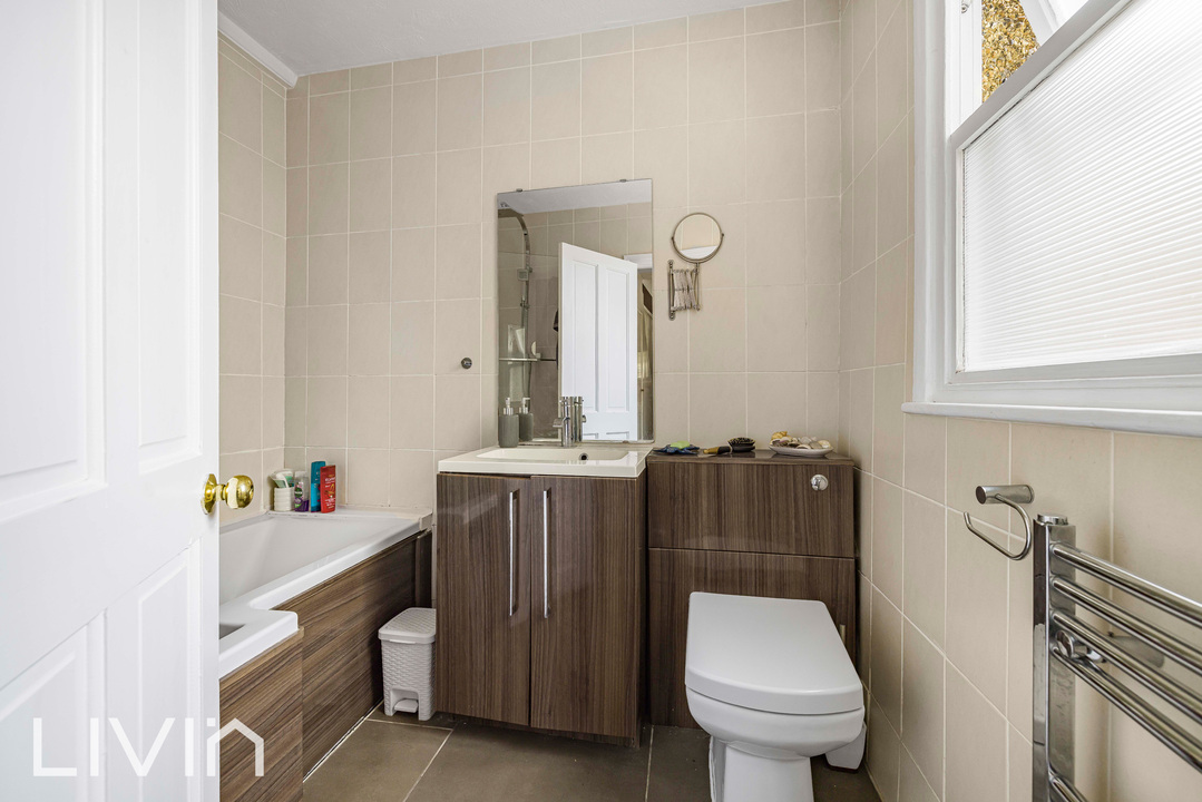 2 bed apartment for sale in Dartnell Road, Croydon 10