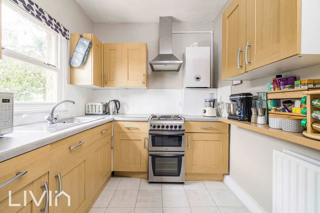 2 bed apartment for sale in Dartnell Road, Croydon 5
