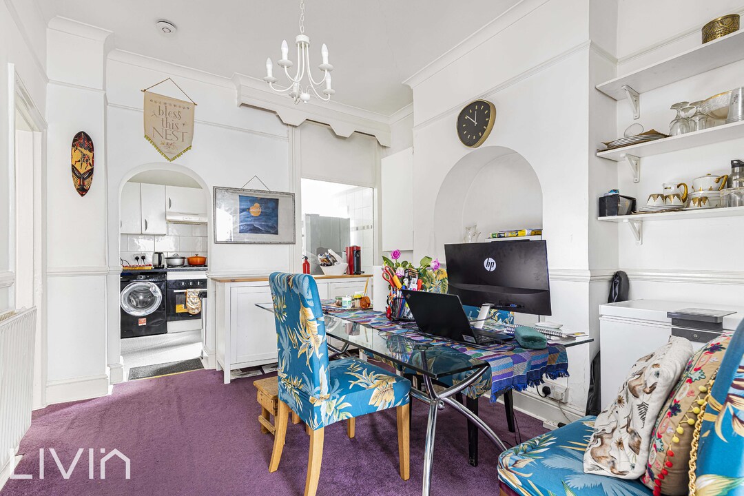 1 bed apartment for sale in Lodge Road, Croydon 8