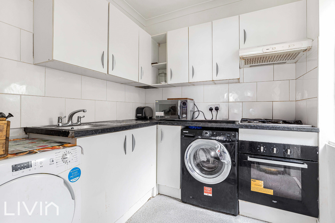 1 bed apartment for sale in Lodge Road, Croydon 2