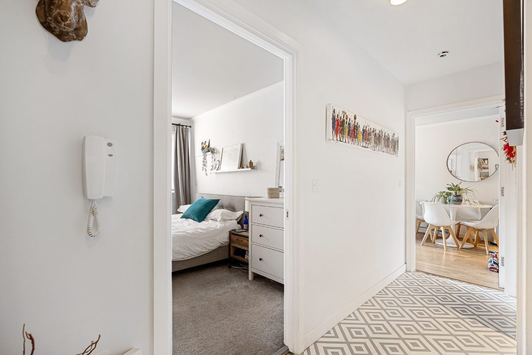 1 bed apartment for sale in Whitestone Way, Croydon 9