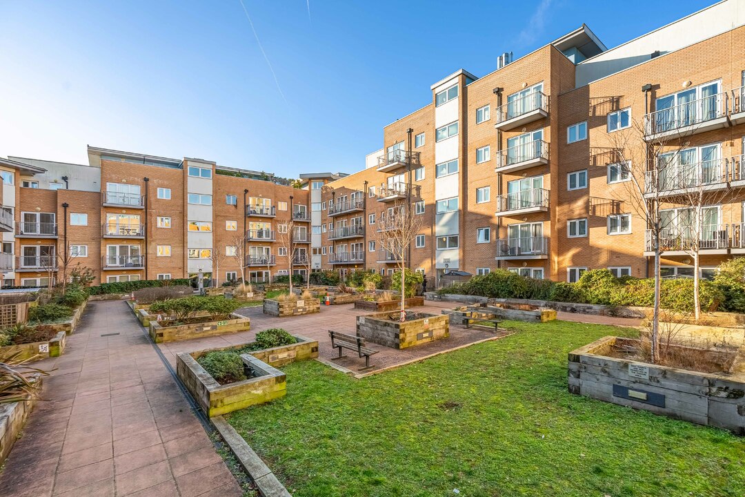1 bed apartment for sale in Whitestone Way, Croydon 11