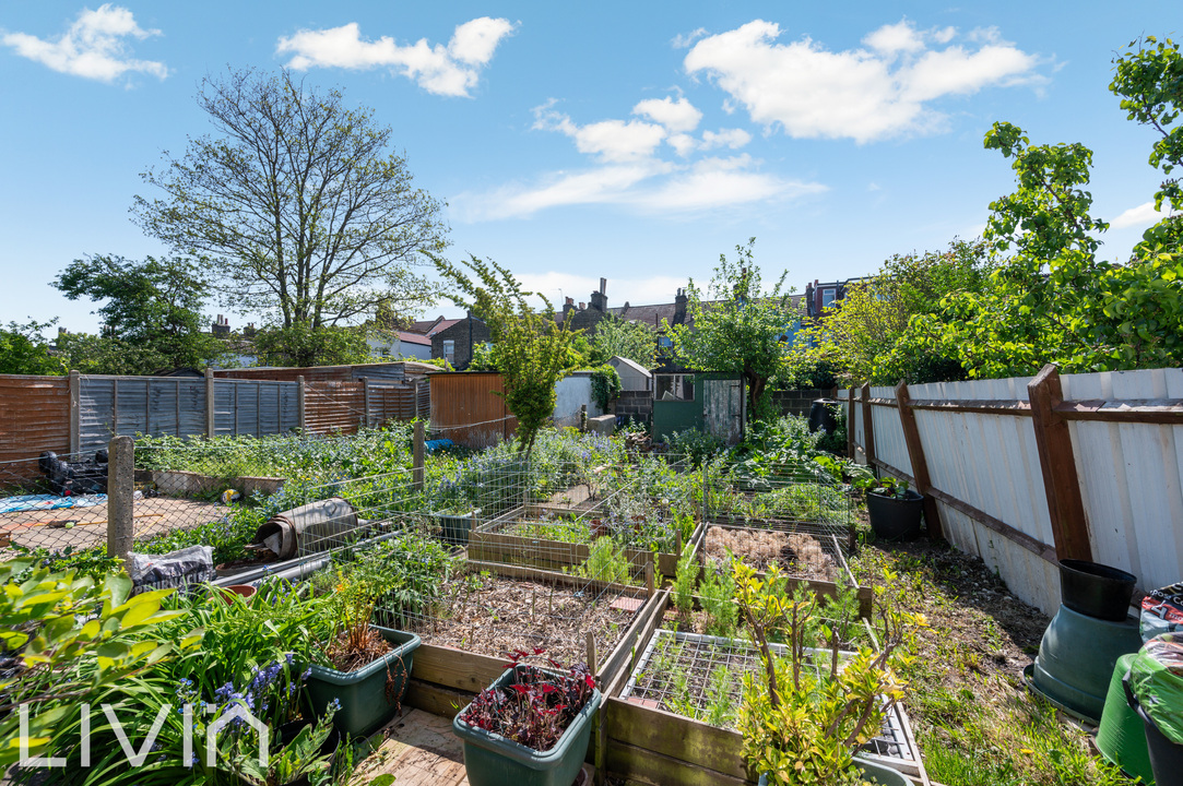 3 bed semi-detached house for sale in Elmwood Road, Croydon 13