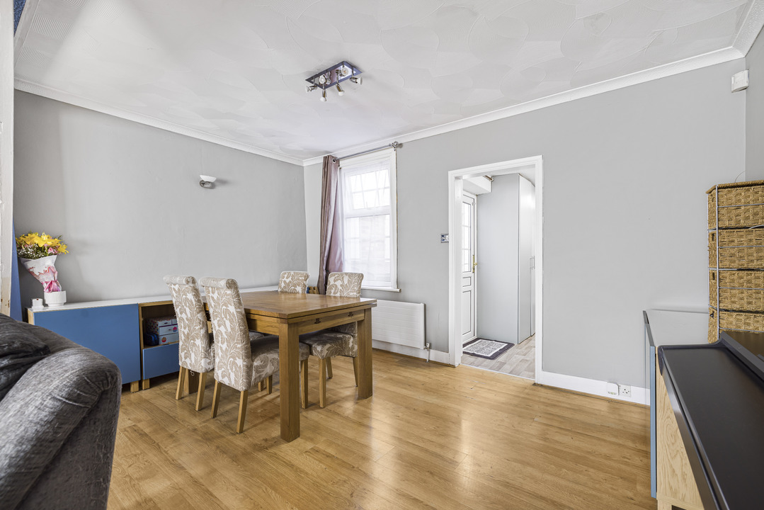 3 bed terraced house for sale in Cuthbert Road, Croydon 5