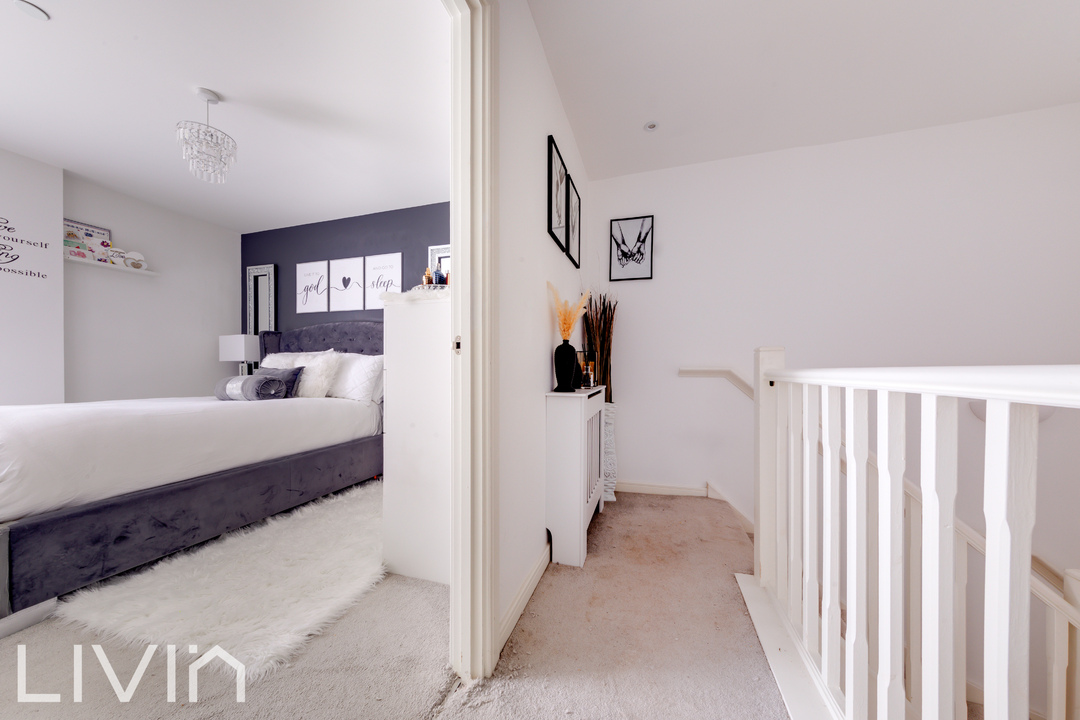2 bed apartment for sale in Purley Way, Croydon 4