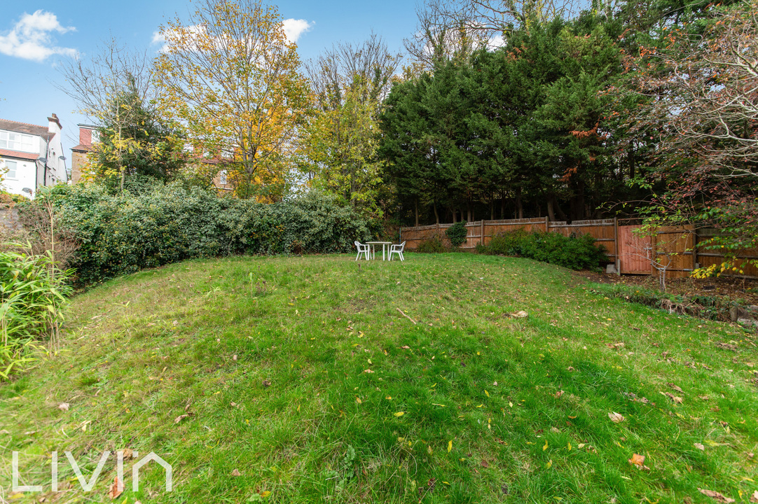 2 bed apartment for sale in Temple Road, Croydon  - Property Image 14