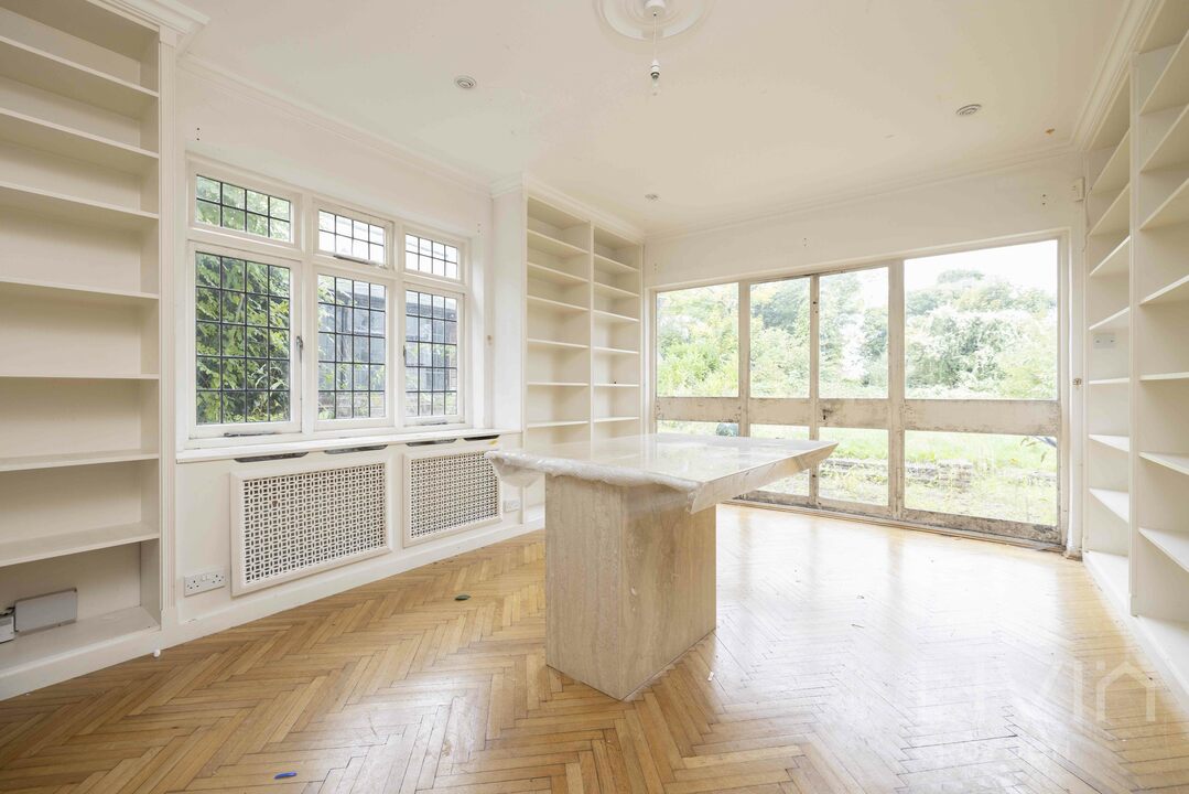 4 bed detached house for sale in Selcroft Road, Purley 1