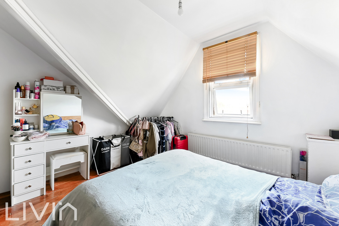 2 bed apartment for sale in Bedford Hill, London  - Property Image 8