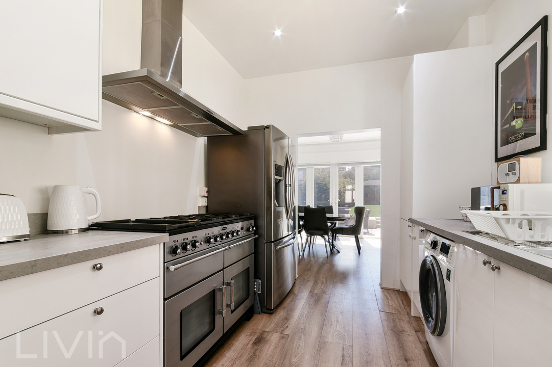 4 bed semi-detached house for sale in Godson Road, Croydon  - Property Image 8