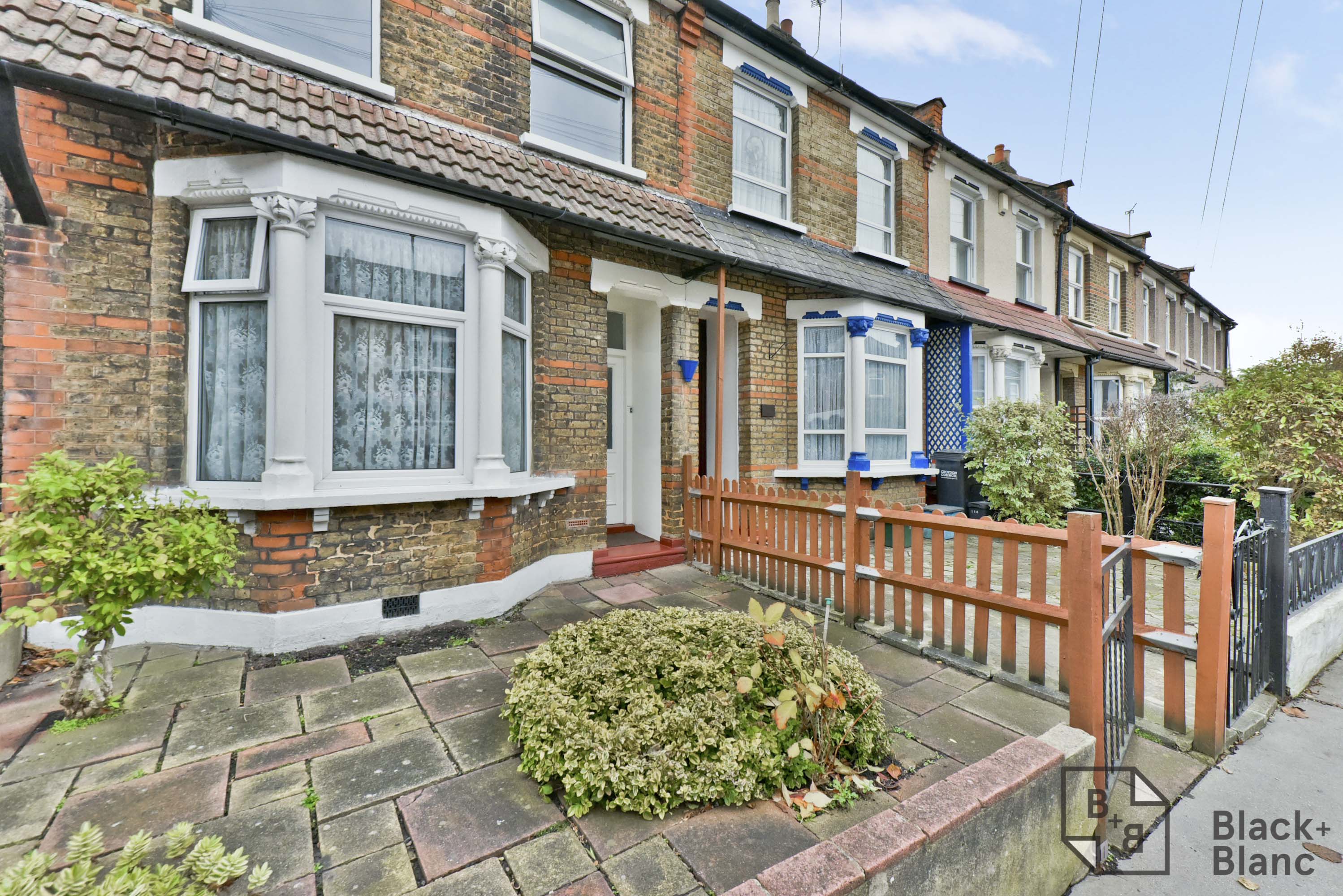 2 bed apartment for sale in Davidson Road, Croydon, CR0