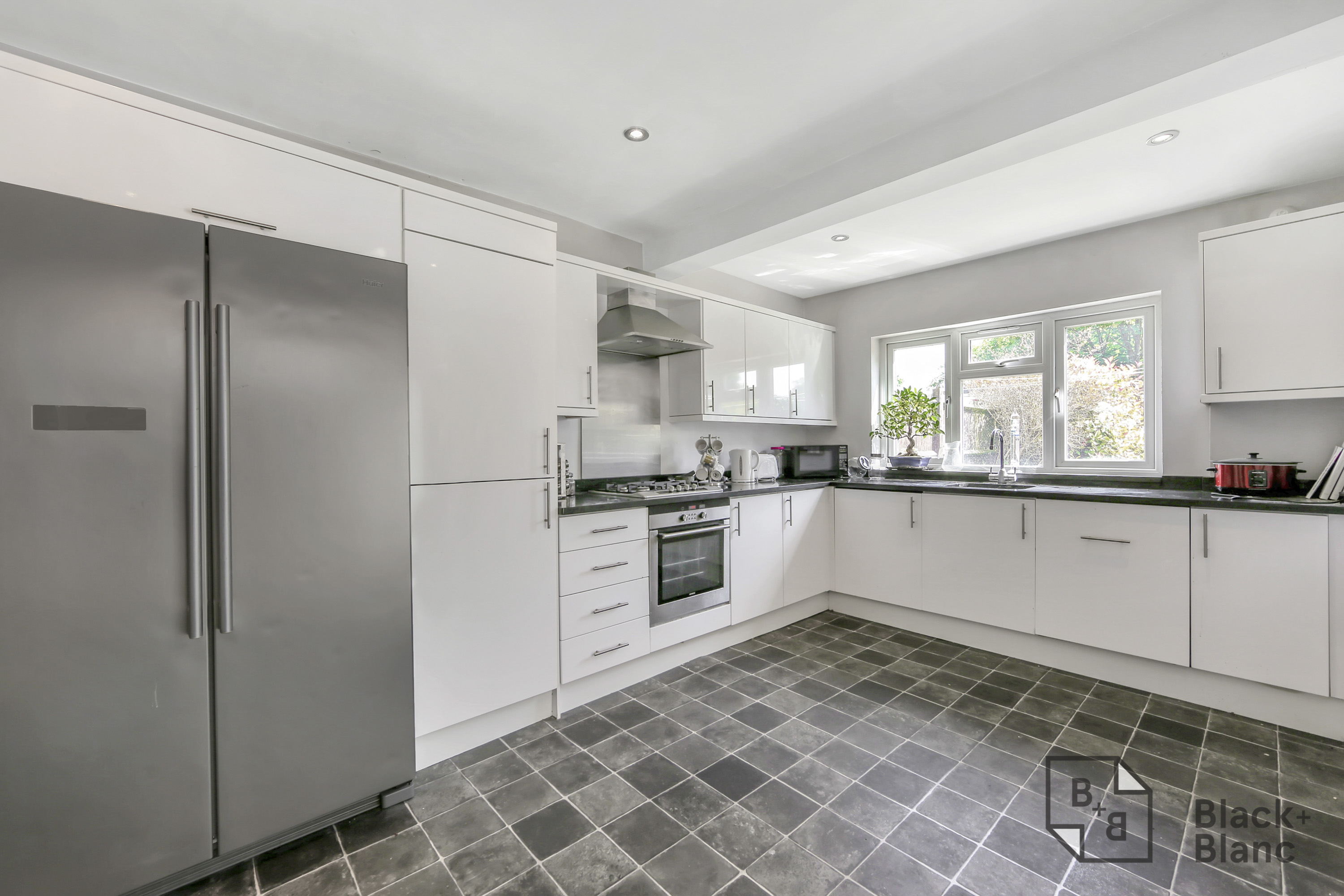 3 bed house for sale in Tunstall Road, Croydon  - Property Image 4