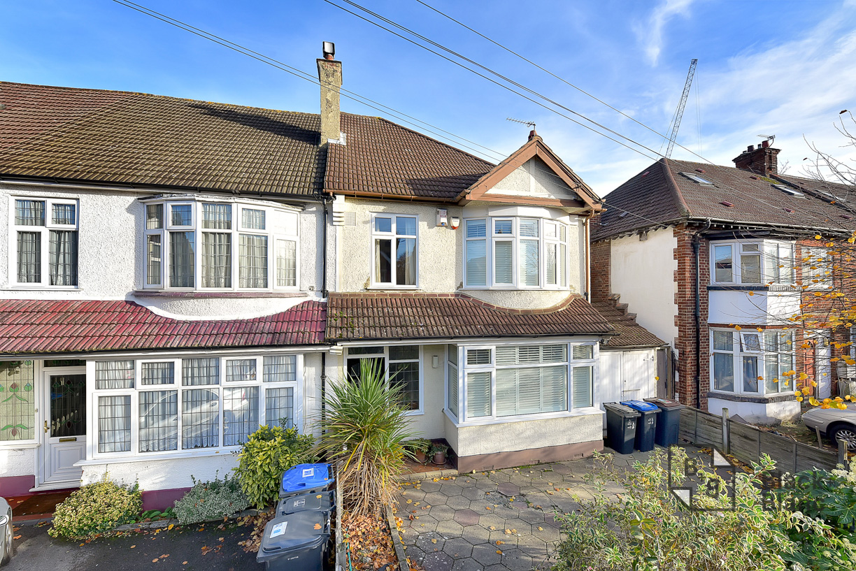 4 bed house to rent in Morland Avenue, Croydon - Property Image 1