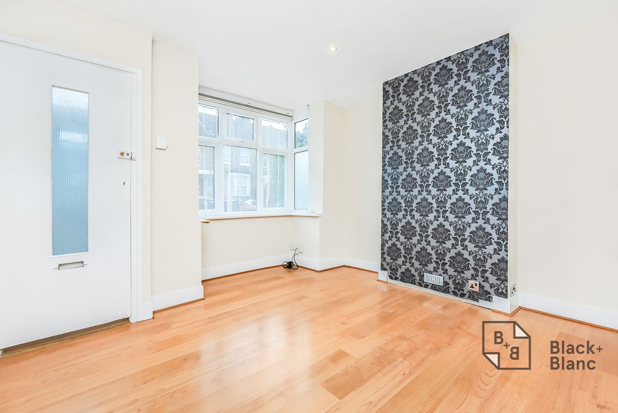 2 bed house to rent in St. Peters Street, South Croydon  - Property Image 2