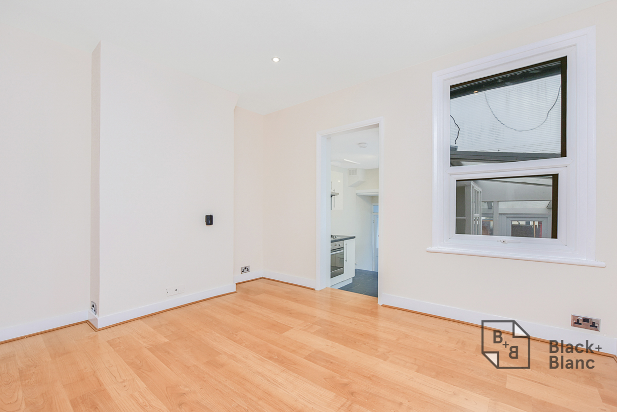 2 bed house to rent in St. Peters Street, South Croydon  - Property Image 3