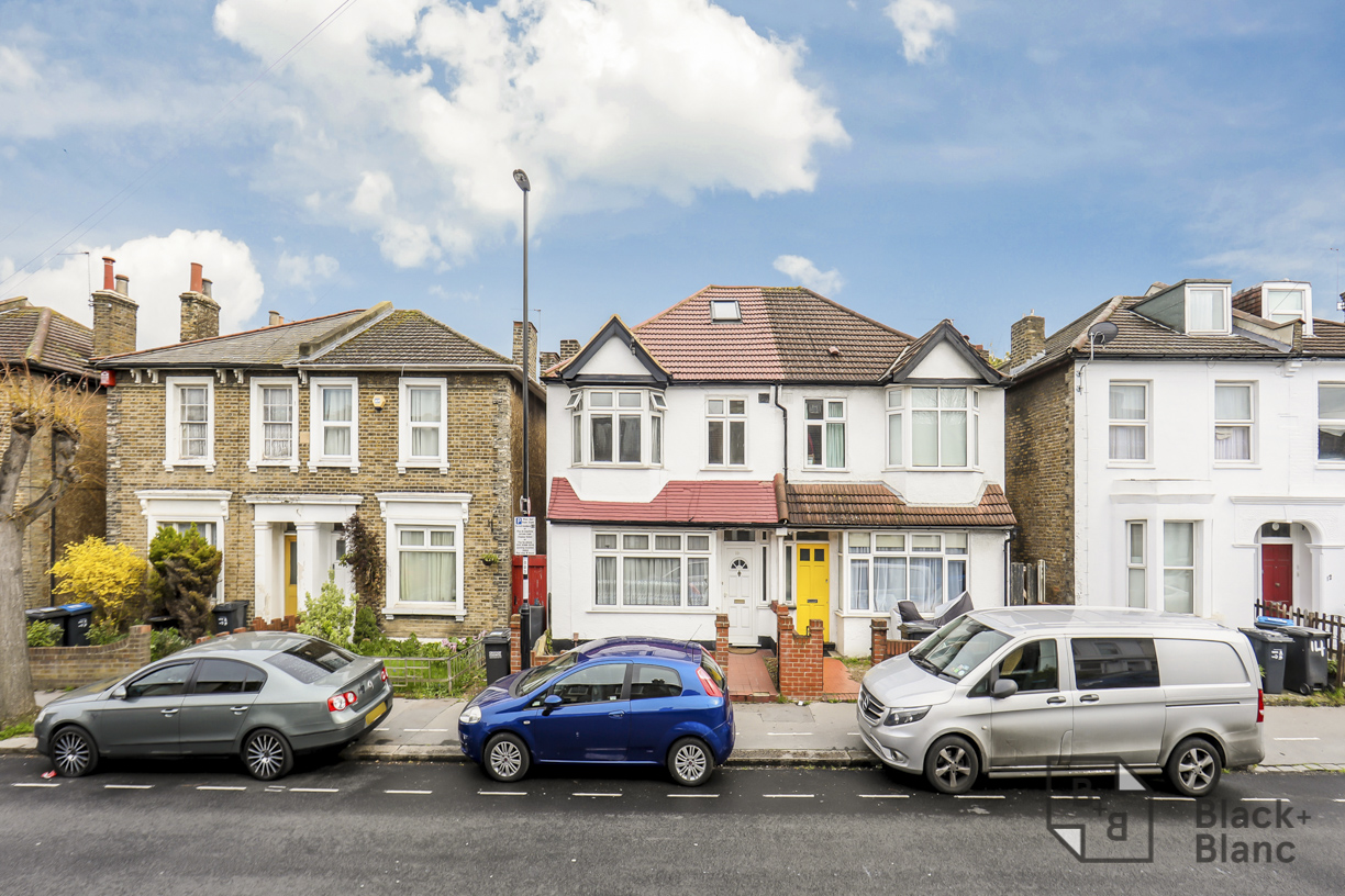 3 bed house for sale in Davidson Road, Croydon, CR0