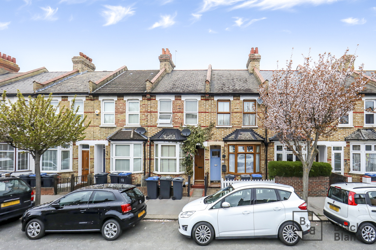 2 bed house for sale in Elmers Road, London, SE25