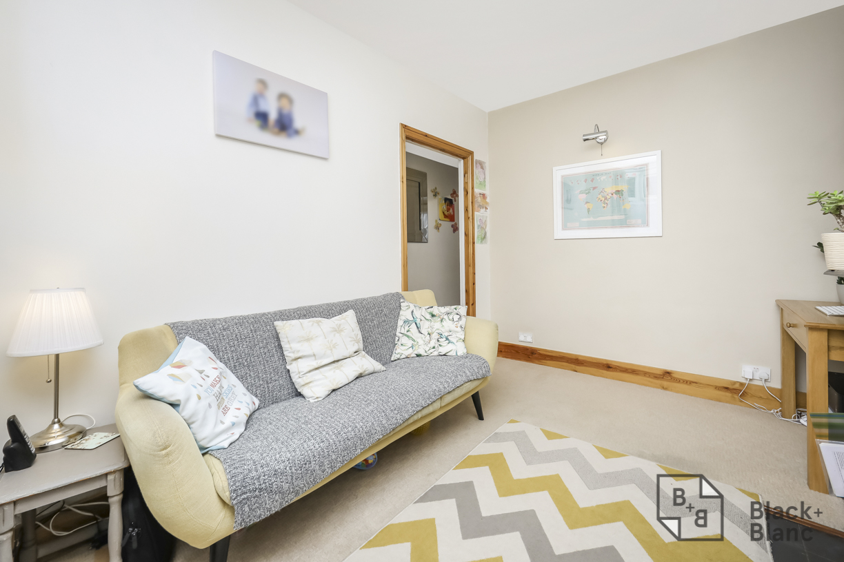 2 bed house for sale in Elmers Road, London  - Property Image 2