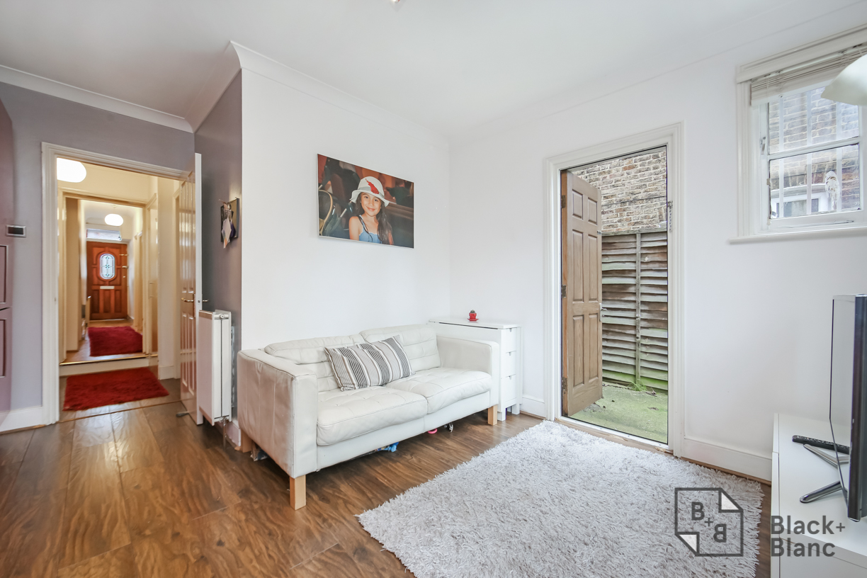 1 bed apartment for sale in Arundel Road, Croydon  - Property Image 2