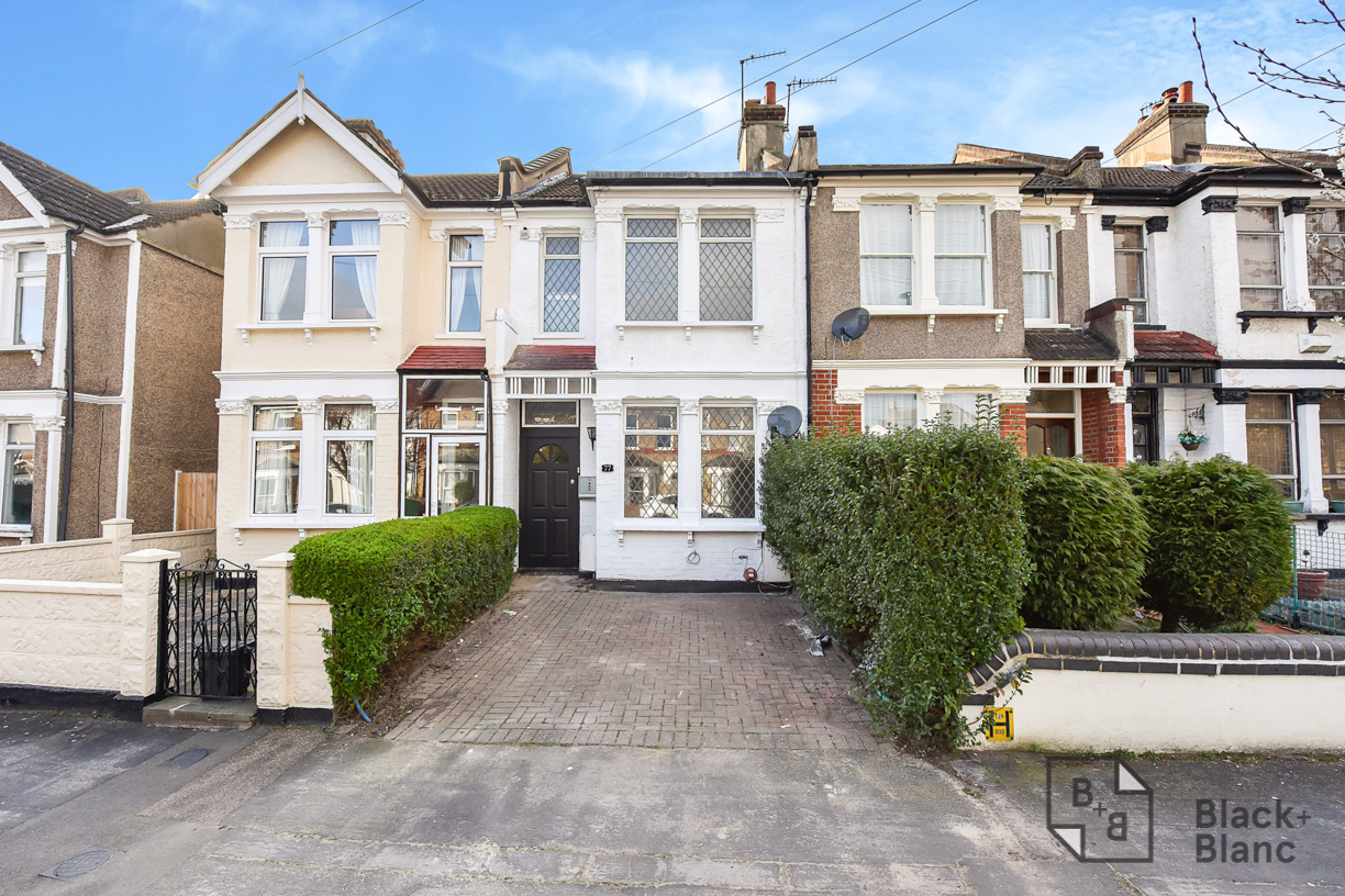5 bed house for sale in Charnwood Road, London  - Property Image 1