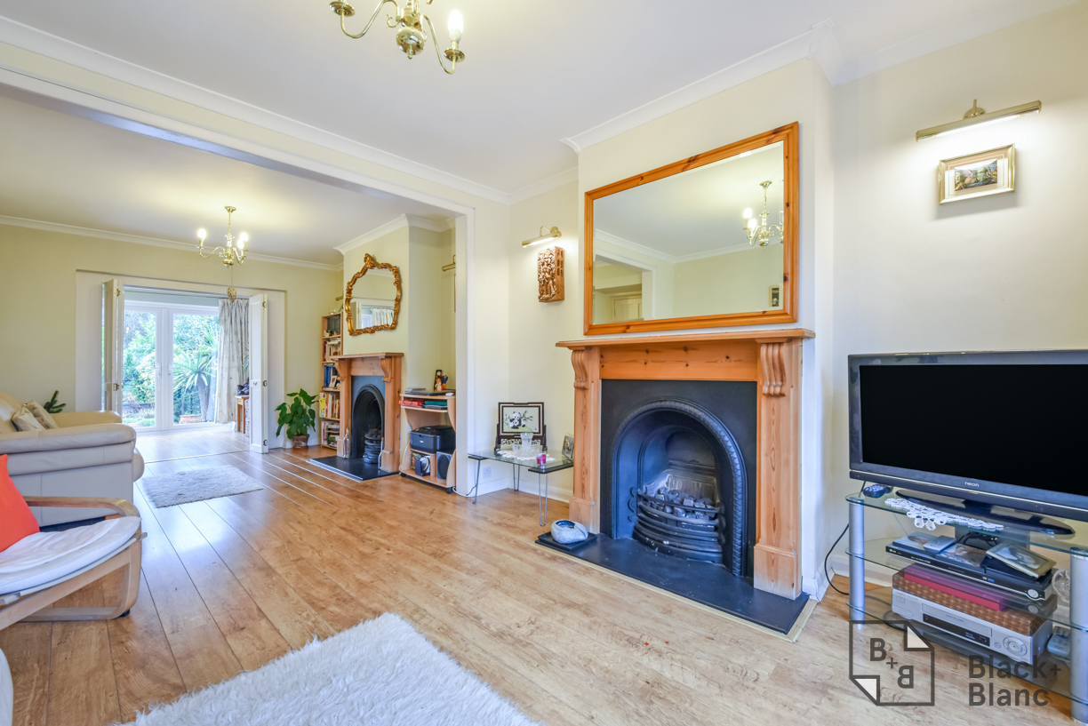 5 bed house for sale in Links View Road, Croydon  - Property Image 2