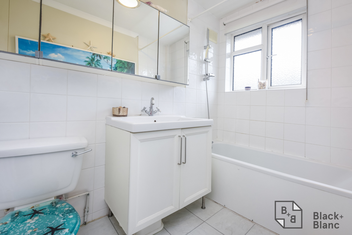 5 bed house for sale in Links View Road, Croydon  - Property Image 9