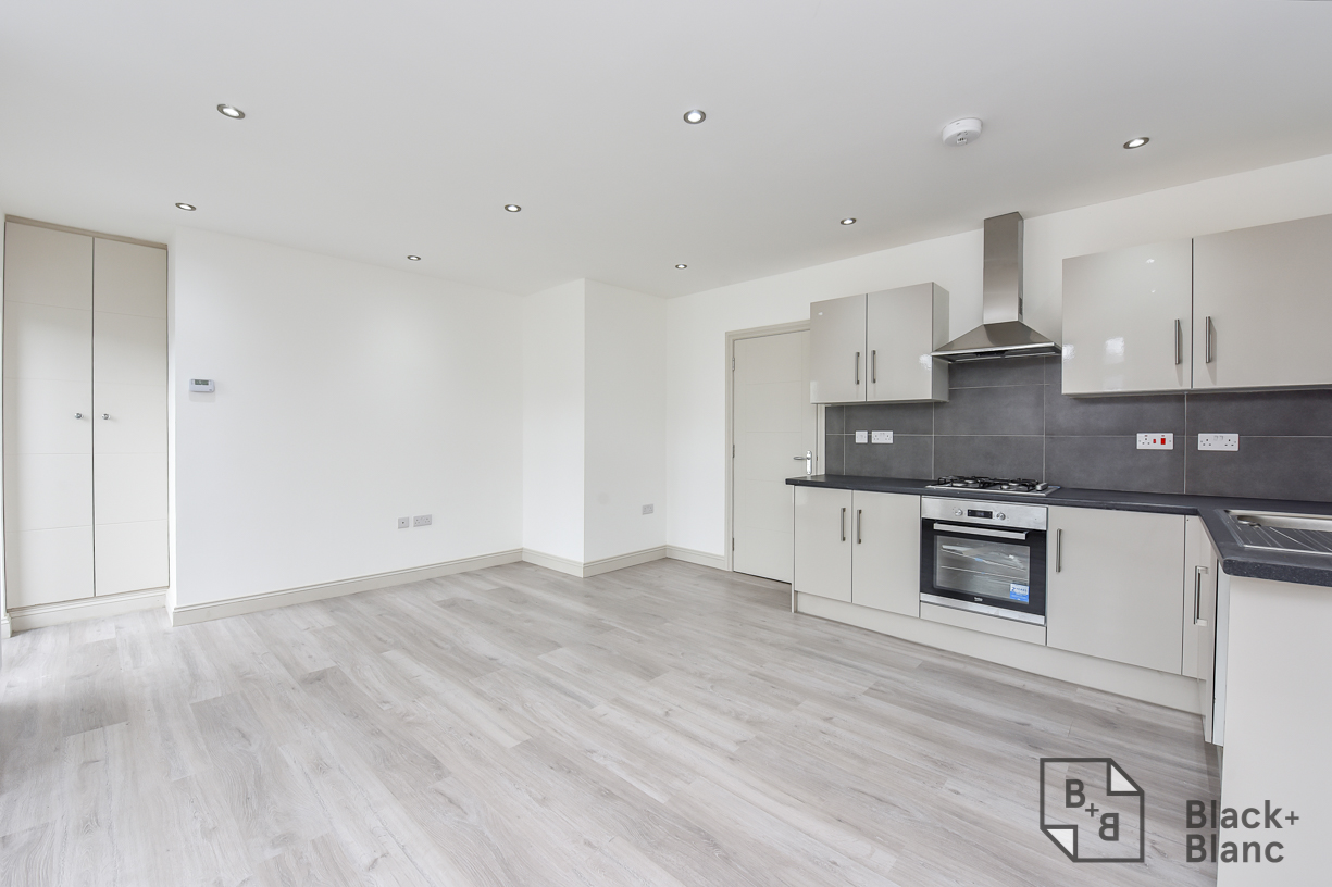 2 bed apartment for sale in Norbury Road, Thornton Heath, CR7