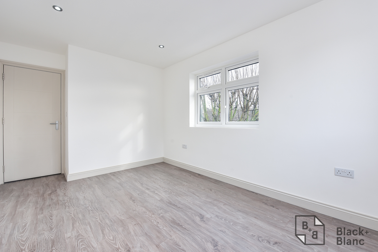 2 bed apartment for sale in Norbury Road, Thornton Heath  - Property Image 5