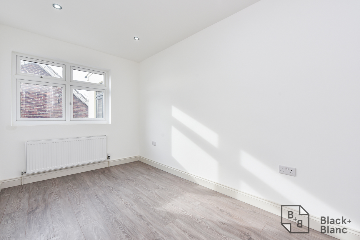 2 bed apartment for sale in Norbury Road, Thornton Heath  - Property Image 7