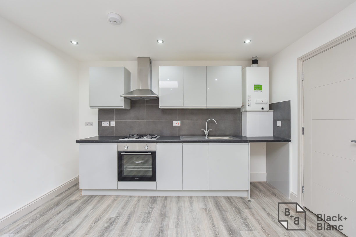 1 bed apartment for sale in Norbury Road, Thornton Heath  - Property Image 3