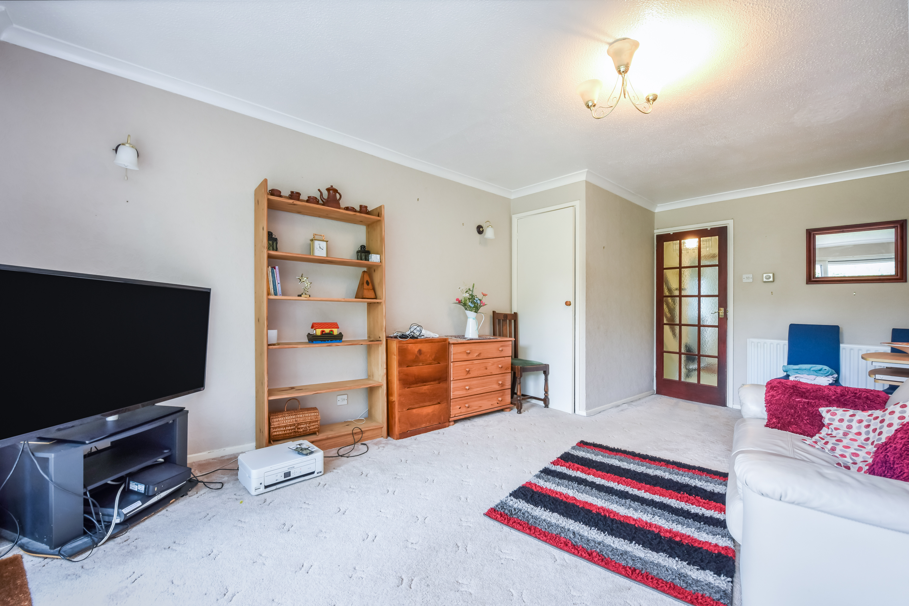 2 bed house for sale in Middlefields, Croydon  - Property Image 3