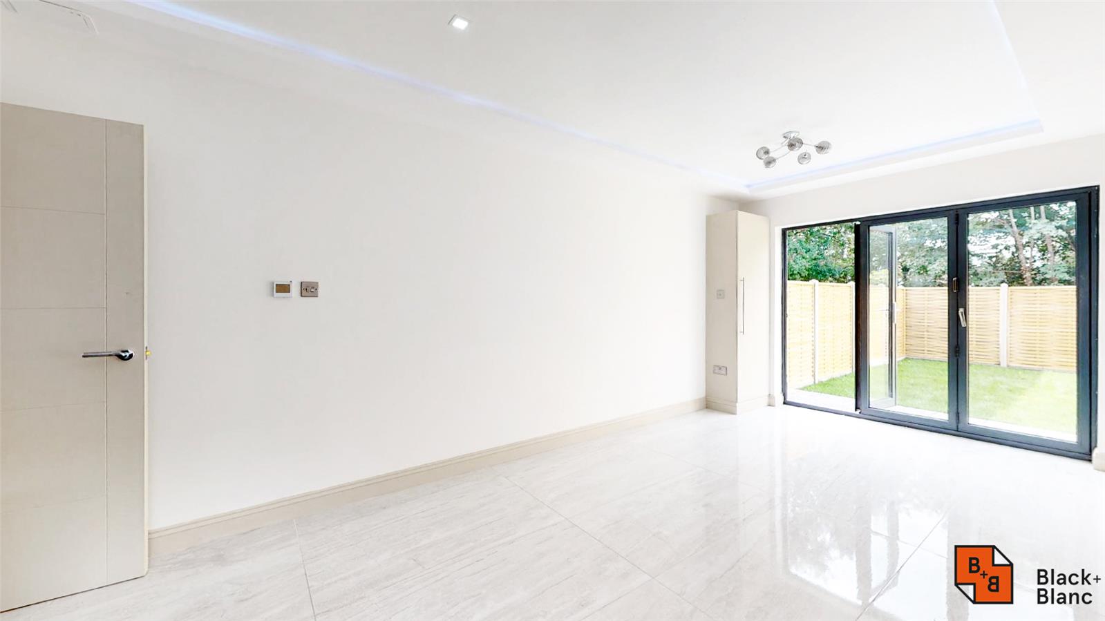 2 bed apartment for sale in Northampton Road, Croydon, CR0