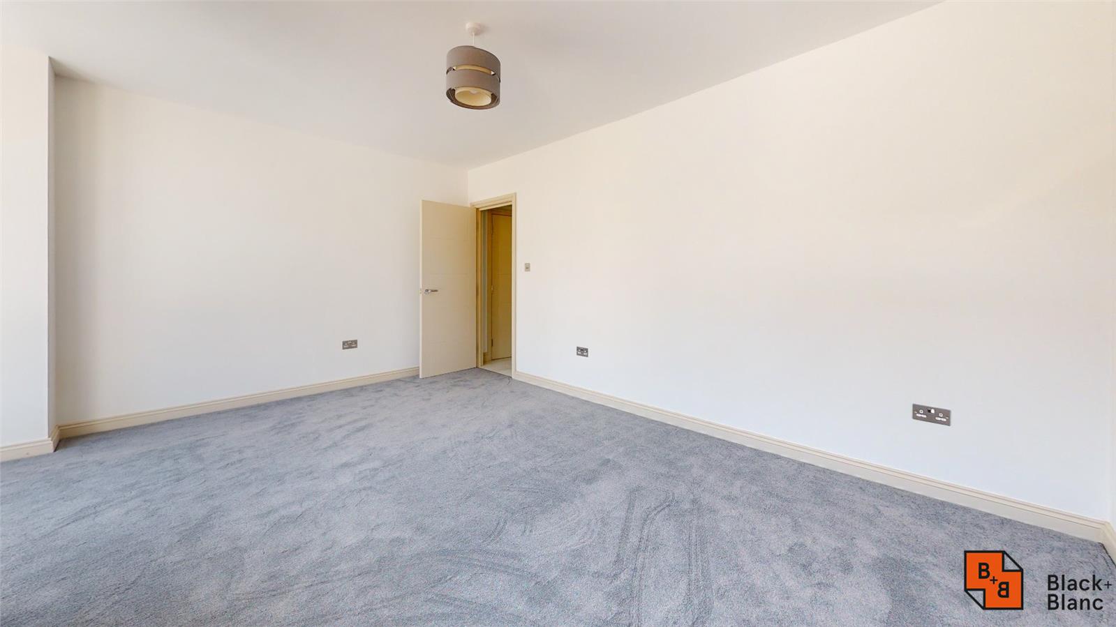 2 bed apartment for sale in Northampton Road, Croydon  - Property Image 5
