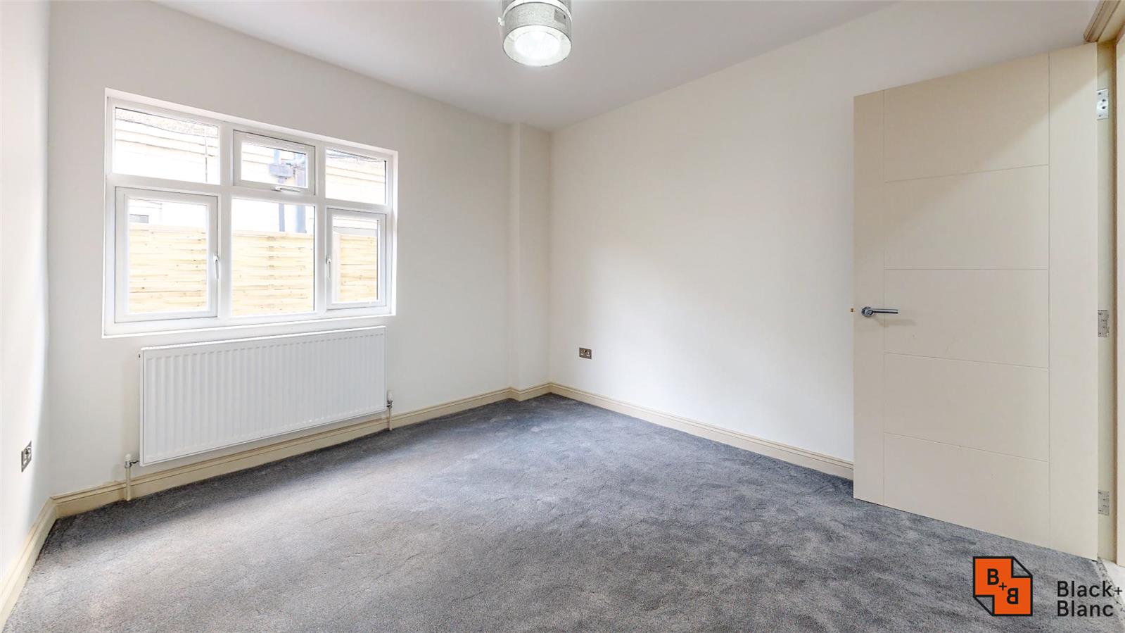 2 bed apartment for sale in Northampton Road, Croydon  - Property Image 6