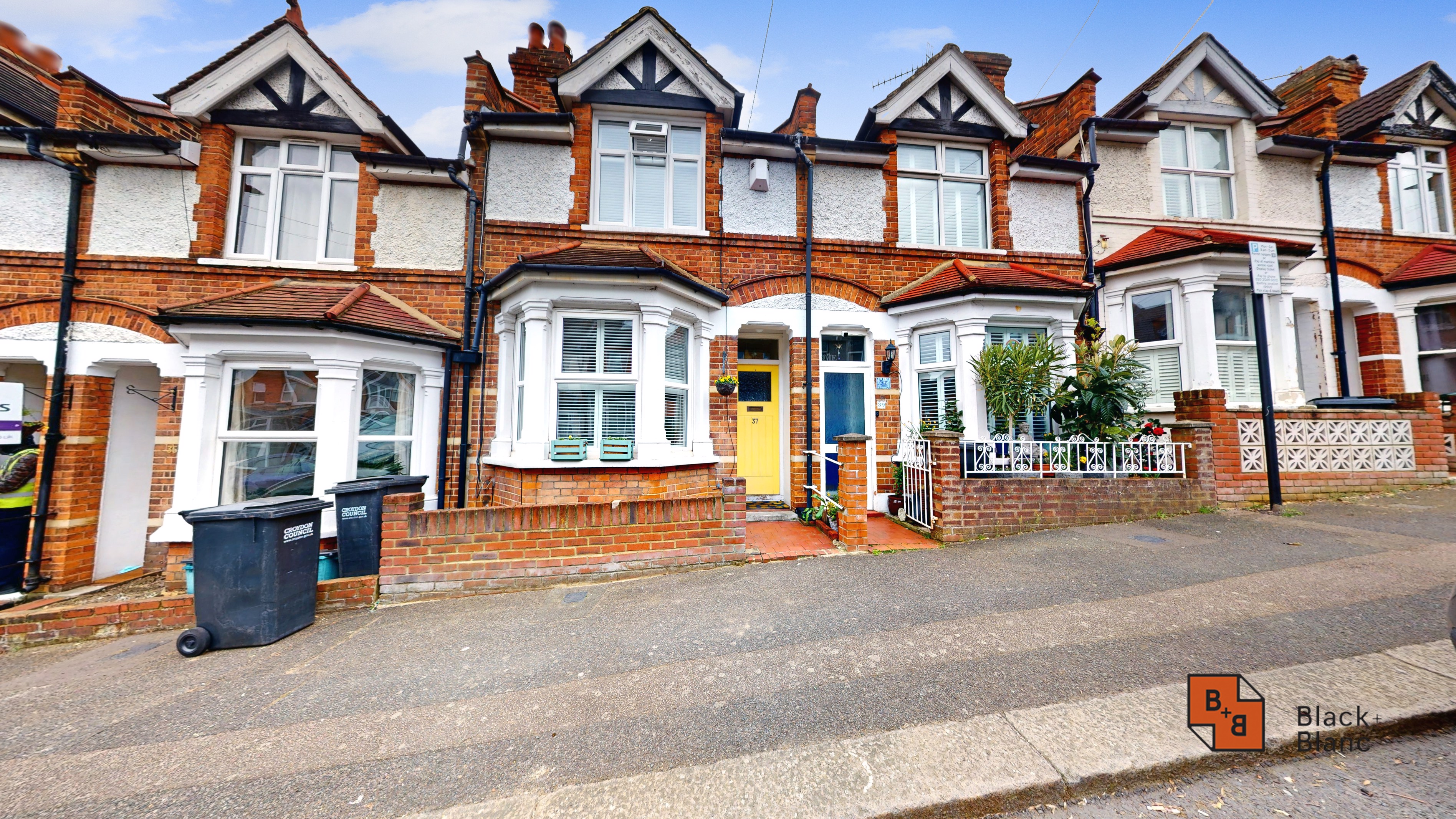 2 bed house for sale in Abbey Road, Croydon - Property Image 1