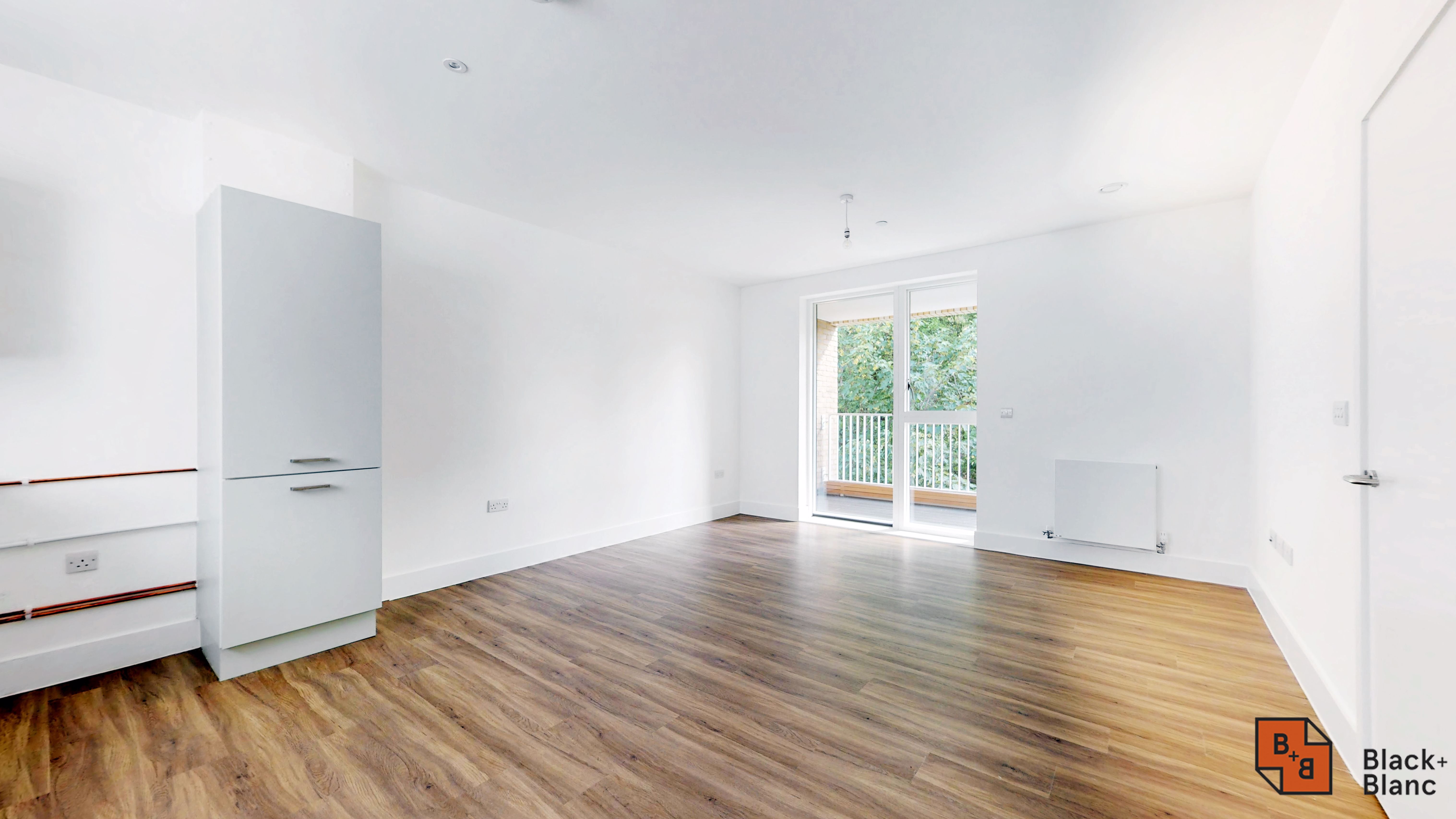 2 bed apartment for sale in Warminster Road, South Norwood  - Property Image 5