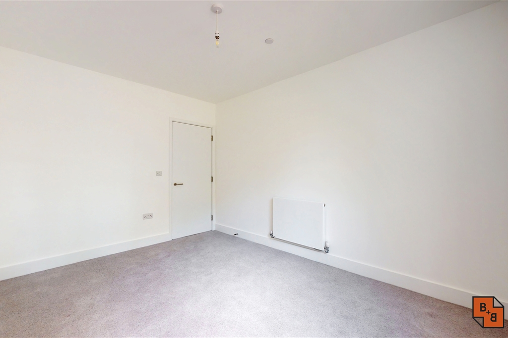 2 bed apartment for sale in Warminster Road, South Norwood  - Property Image 7