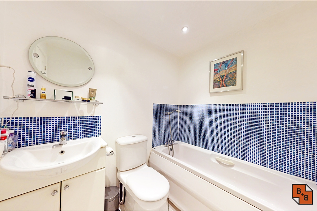 3 bed house for sale in Sparkes Close, Bromley  - Property Image 12