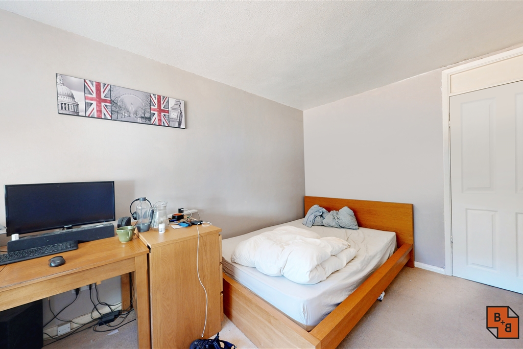 2 bed apartment for sale in Selhurst Place, London  - Property Image 5
