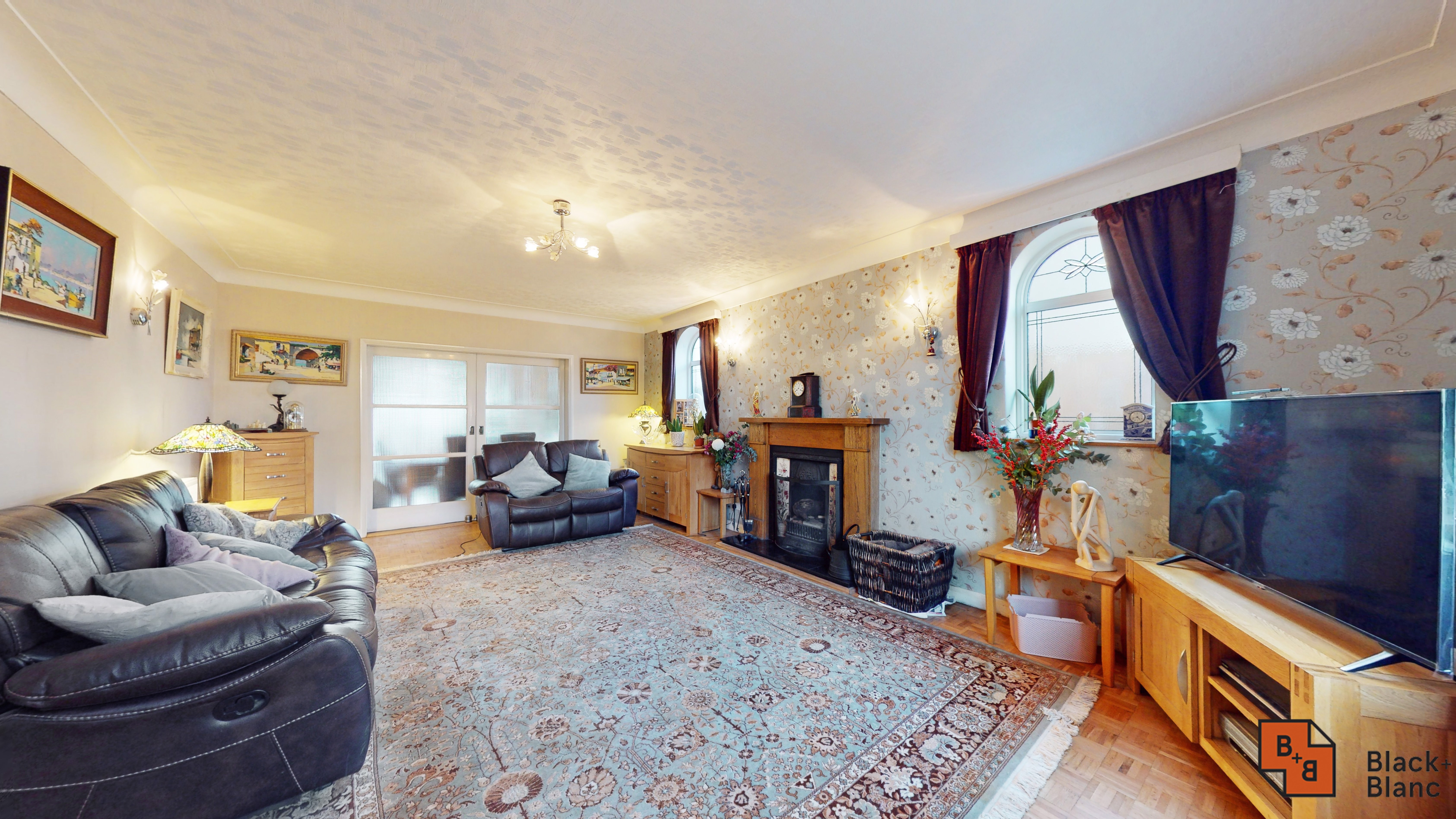 4 bed house for sale in Malmains Way, Beckenham  - Property Image 2