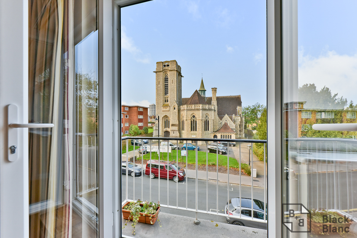 2 bed apartment for sale in Canning Road, Croydon  - Property Image 2