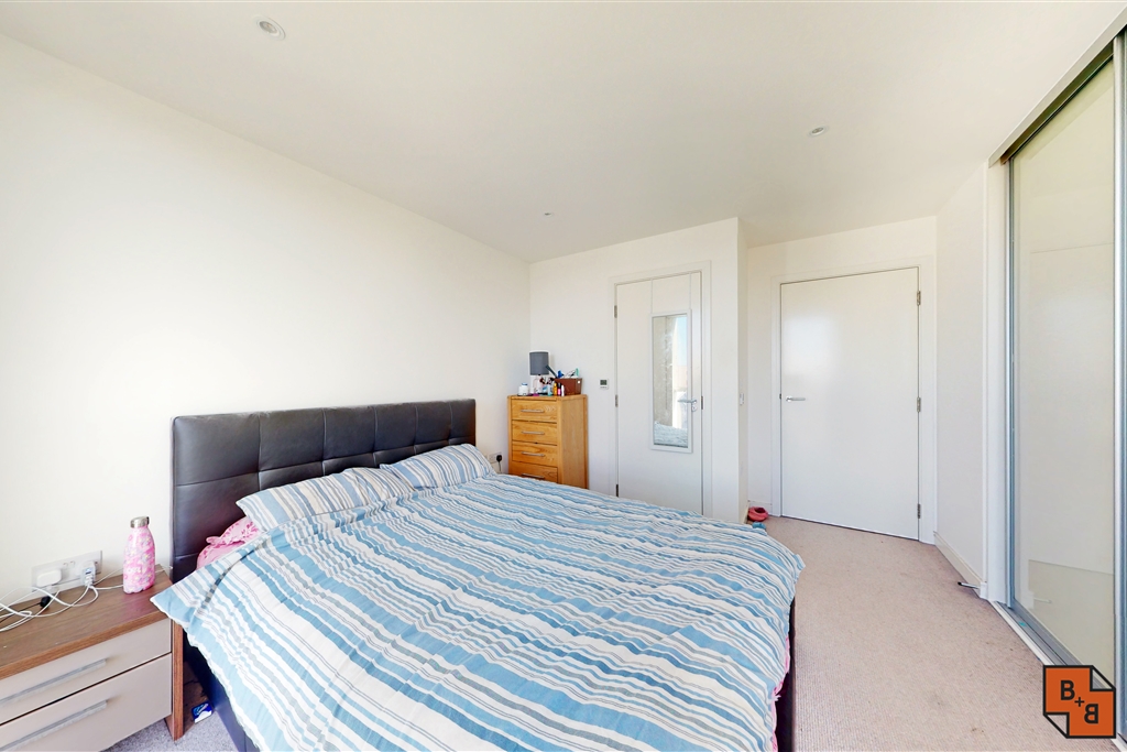 2 bed apartment to rent in Saffron Central Square, Croydon  - Property Image 8