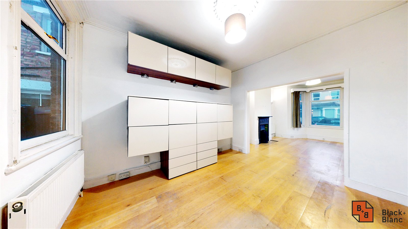 5 bed house for sale in Eileen Road, London  - Property Image 3