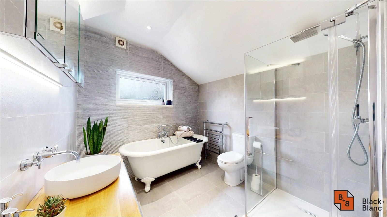 2 bed house for sale in Oval Road  - Property Image 13