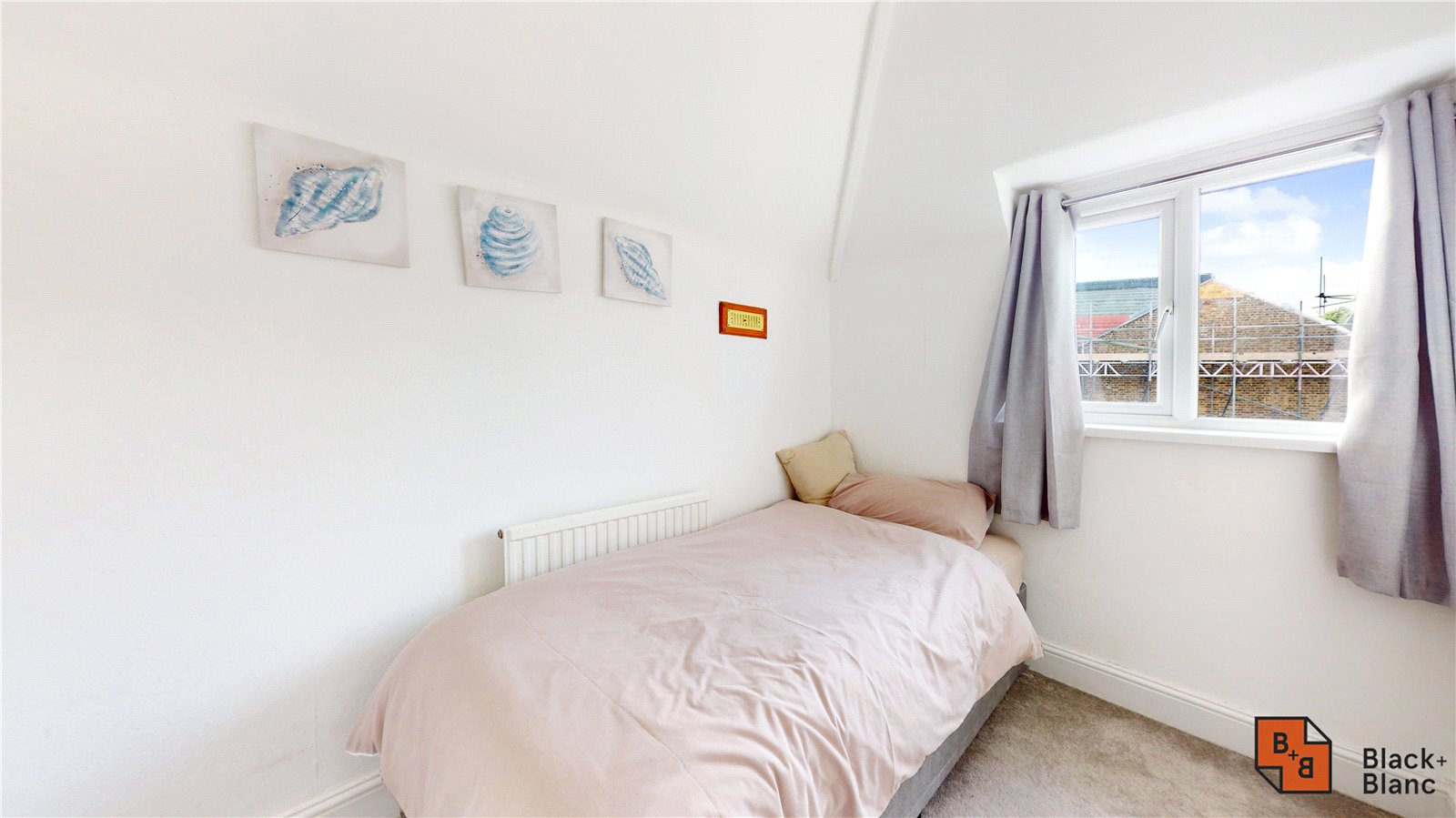 3 bed house for sale in Homesdale Road, Bromley  - Property Image 6