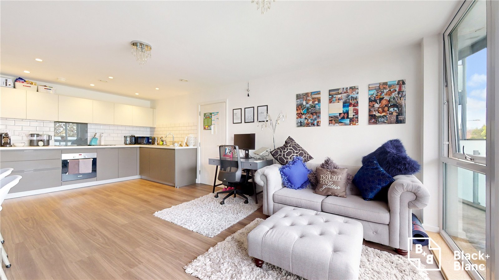 2 bed apartment for sale in Glebe Way - Property Image 1