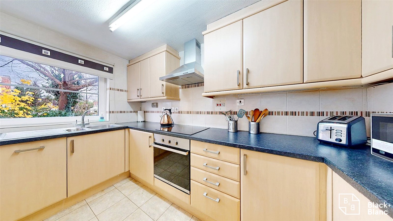 2 bed house for sale in St. Lukes Close  - Property Image 5